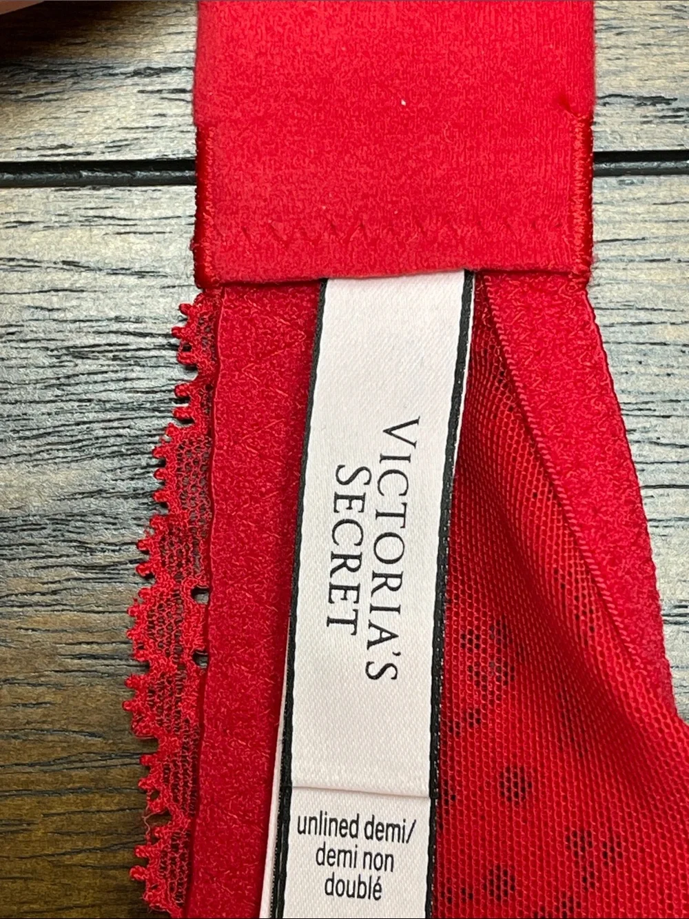 Victoria's Secret Red Lace Underwire Bra